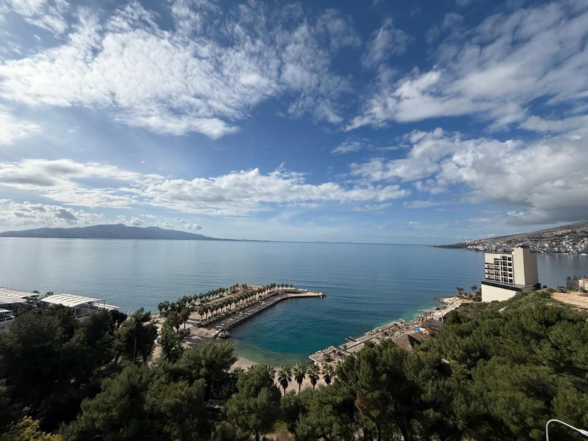 Helia Seaside Hotel Sarandë Eksteriør bilde