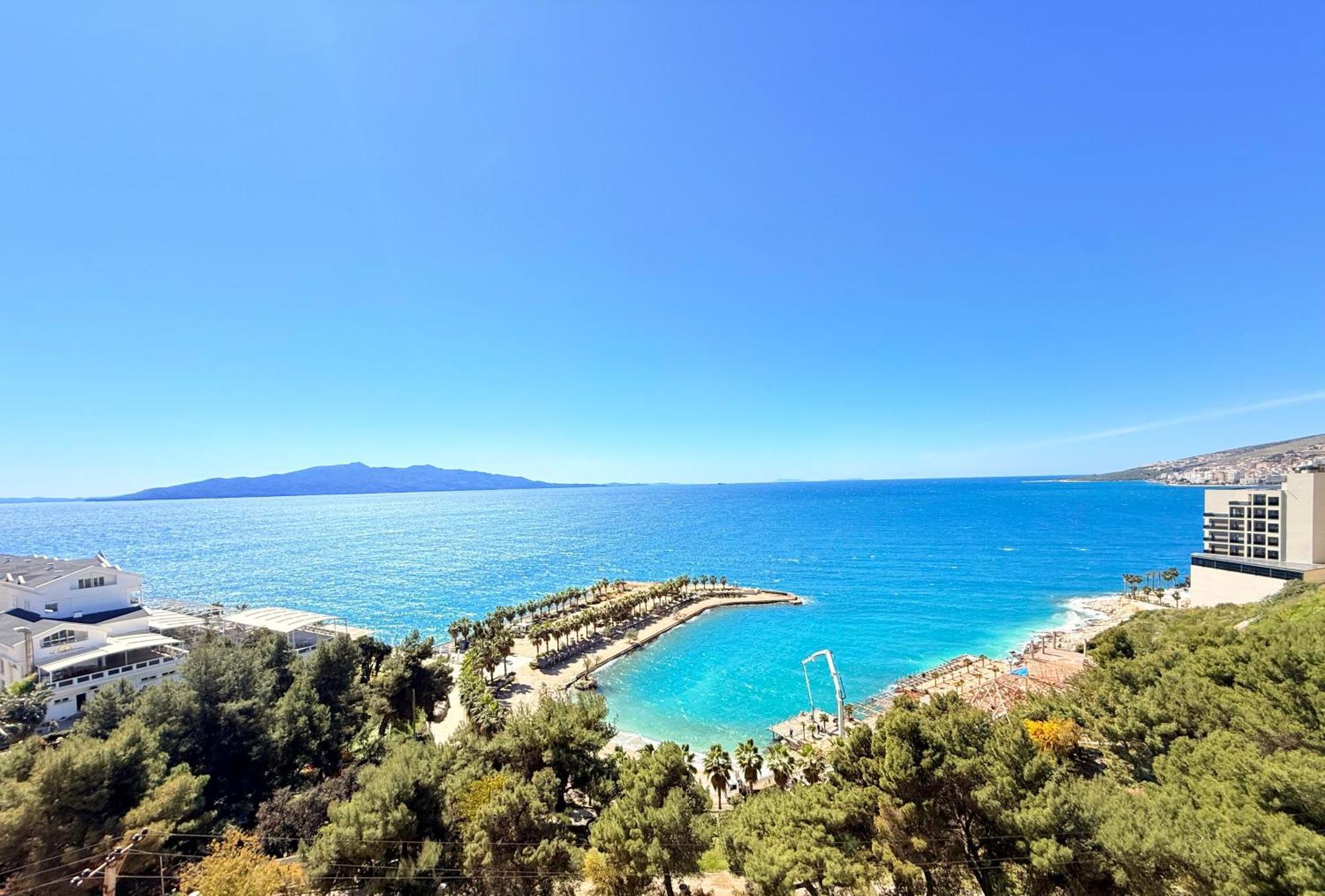 Helia Seaside Hotel Sarandë Eksteriør bilde