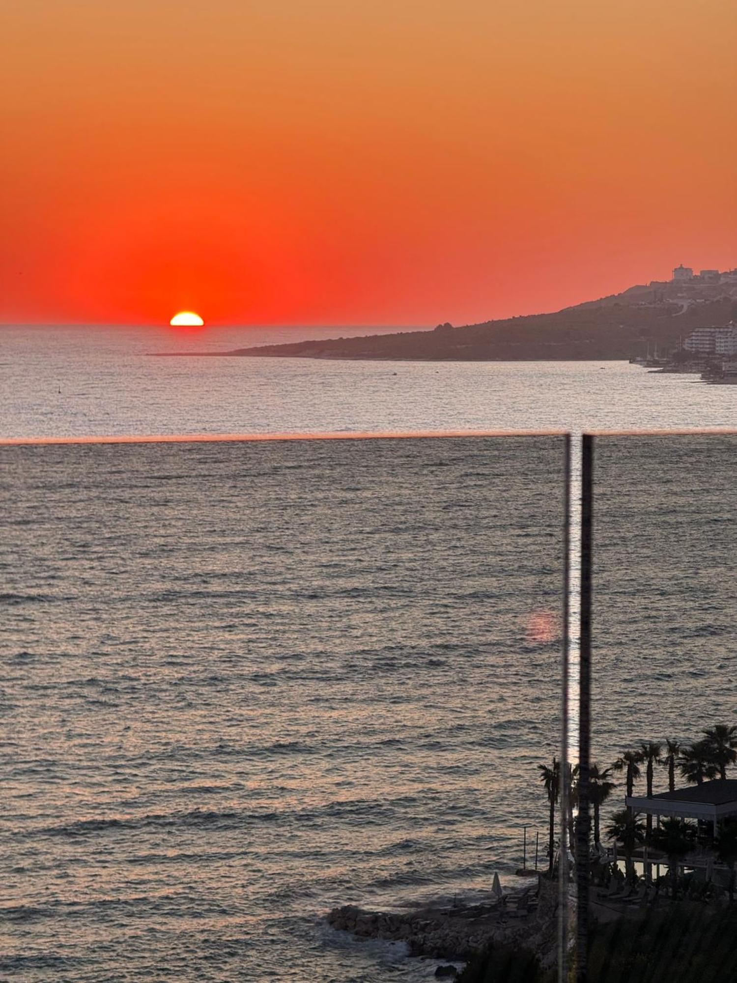 Helia Seaside Hotel Sarandë Eksteriør bilde